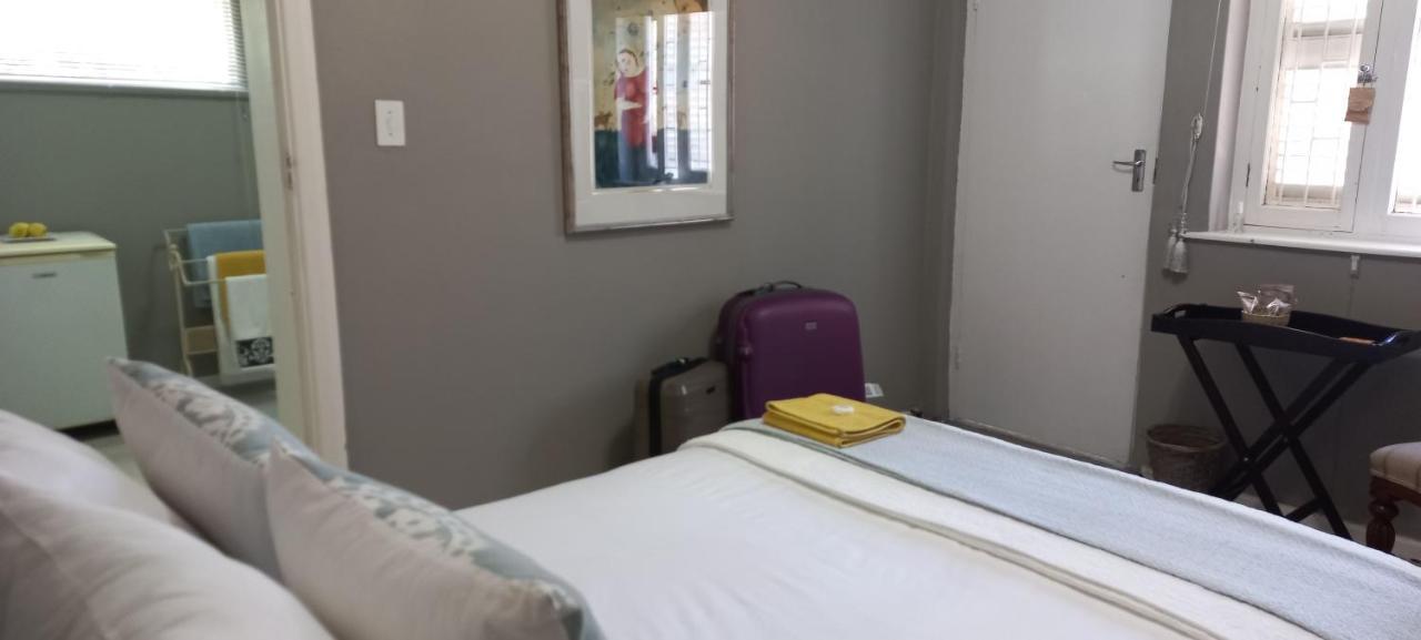 Peony Luxury Room With Wifi And Own Entrance Stellenbosch Exteriör bild