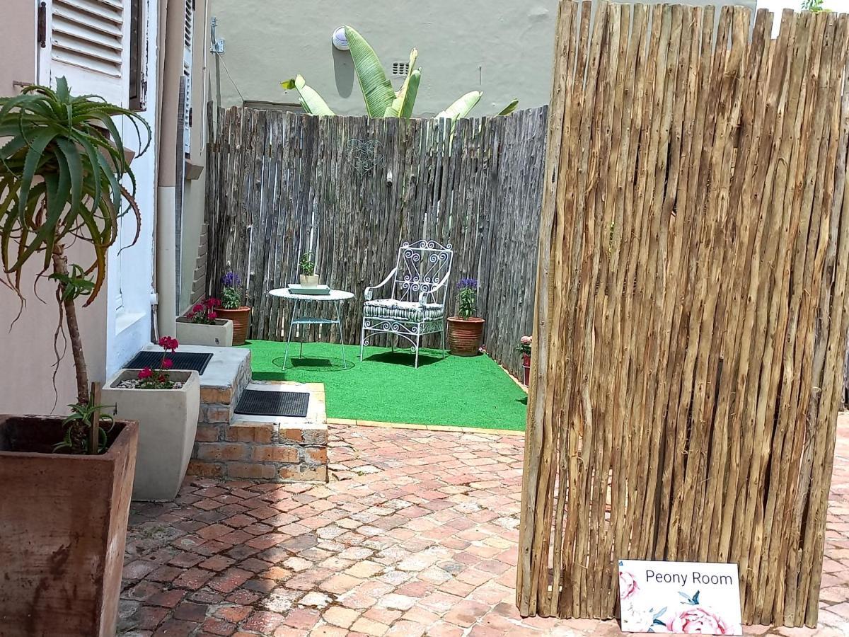 Peony Luxury Room With Wifi And Own Entrance Stellenbosch Exteriör bild
