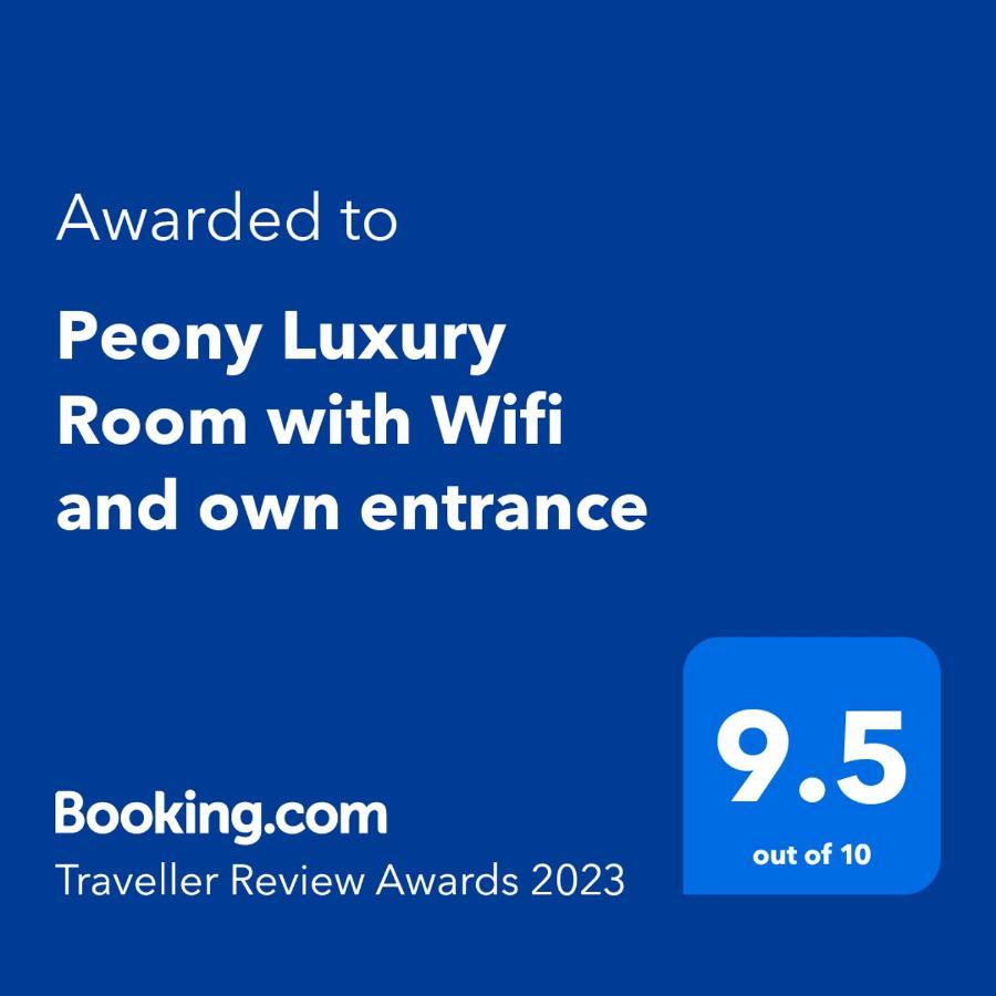 Peony Luxury Room With Wifi And Own Entrance Stellenbosch Exteriör bild