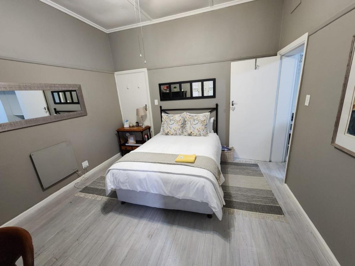 Peony Luxury Room With Wifi And Own Entrance Stellenbosch Exteriör bild